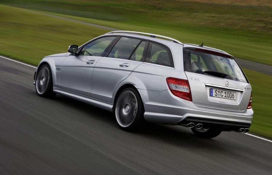  Mercedes-Benz C63 AMG Estate 2007 года  (фото 3 из 14)